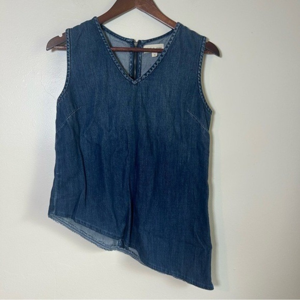 Cloth & Stone Denim V Neck Sleeveless Asymmetrical Hem Top Size‎ S